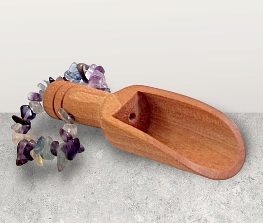 Small Bamboo scoop with crystal chip handle